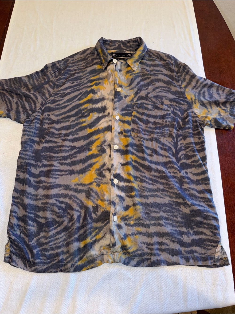 508112 All Saints  Animal  Striped Print Shirt SZ M EUC